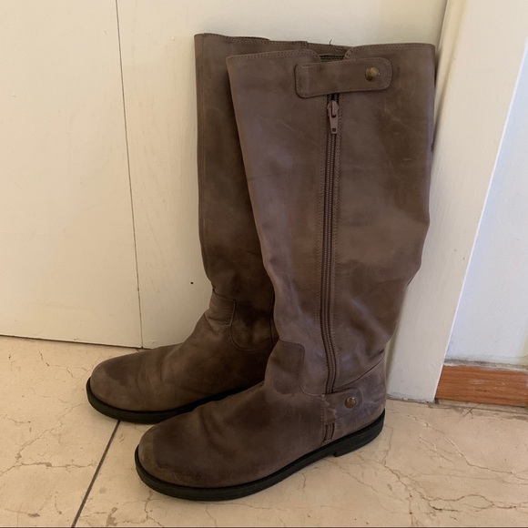 Easy Spirit women’s genuine leather boot. - Picture 3 of 12